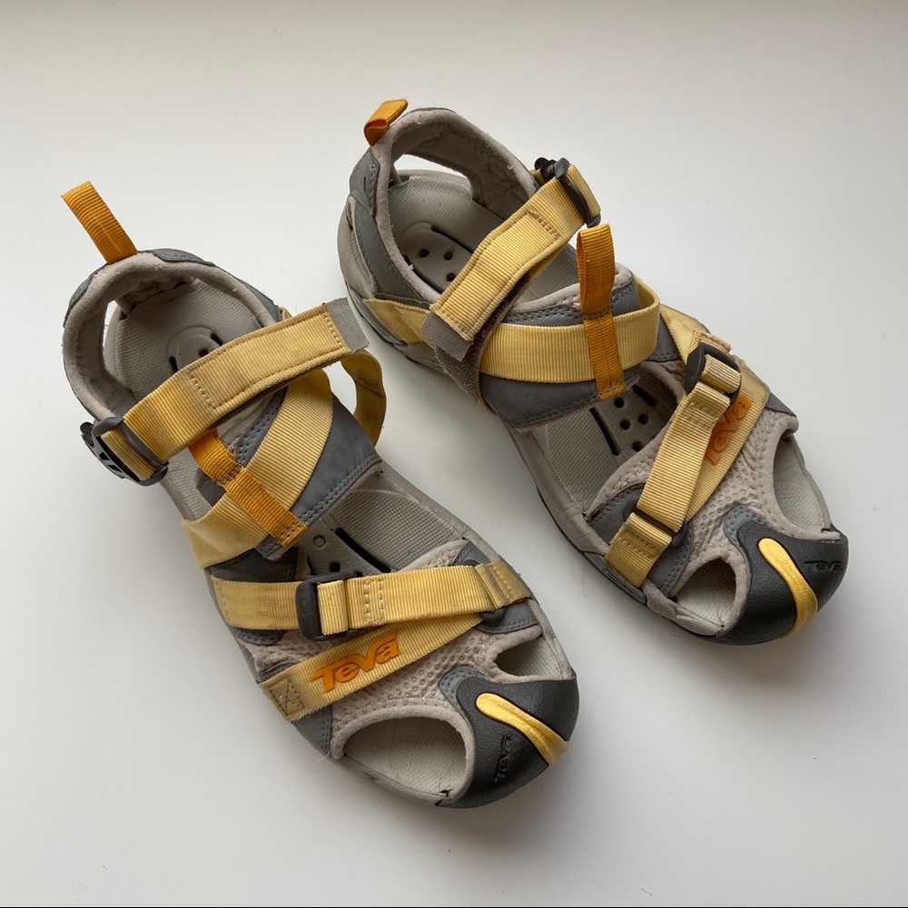 Teva Karnali Wraptor Sandals